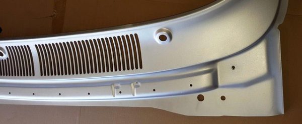 UPPER COWL VENT GRILL
