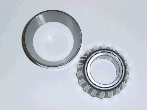 REAR PINION BEARING & RACE 8.2 10 BOLT