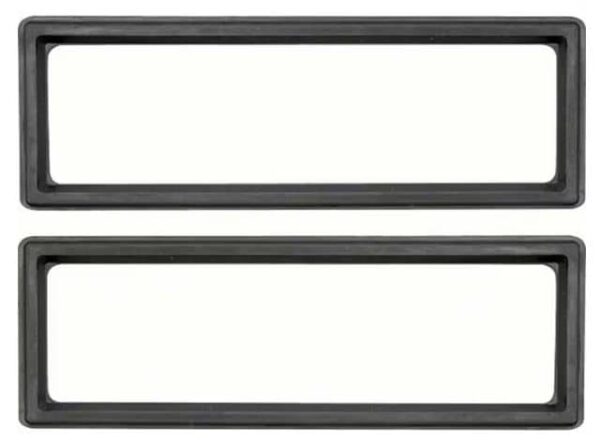 TAIL LIGHT BEZEL SEAL