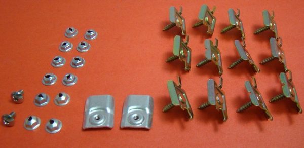 REAR COVE MOLDING CLIP SET