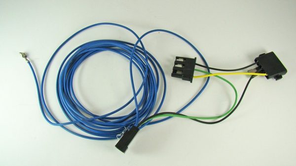 SPEAKER WIRING HARNESS
