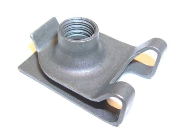 J CLIP FOR FRONT OF LEAF SPRING