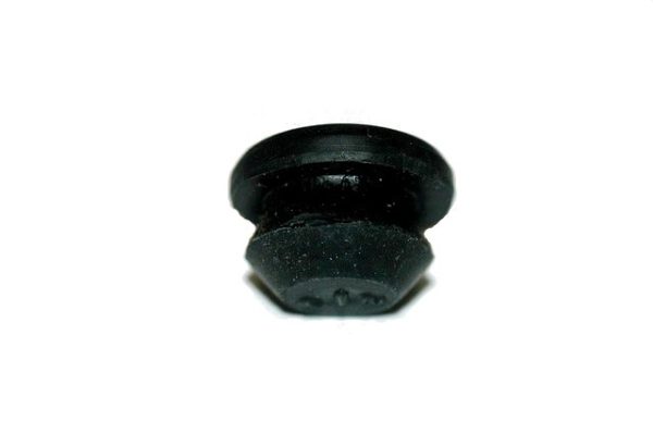 RUBBER PLUG 1/2