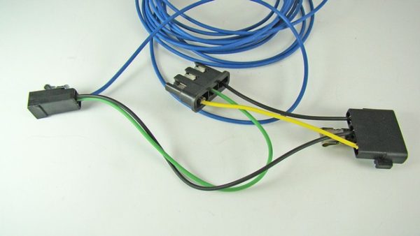SPEAKER WIRING HARNESS
